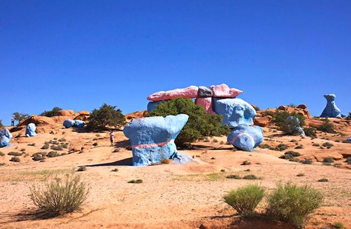 Tafraoute Tour