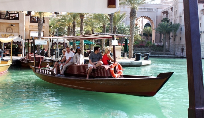 Abra boat