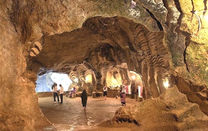 Hercules’ Caves