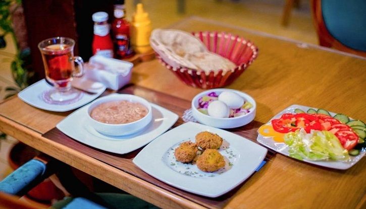 ORO Plaza Hotel Breakfast