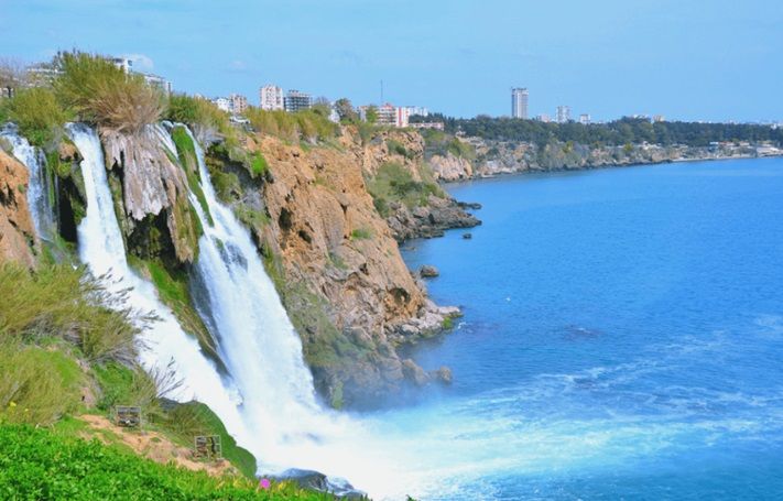 Karpuzkaldiran Waterfall