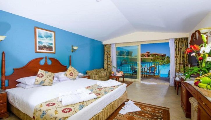 Titanic Aqua Park Resort Room