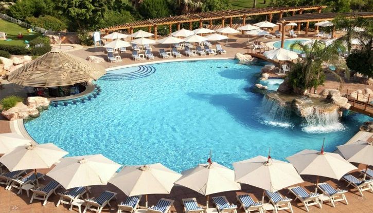 Hilton Pyramids Golf Resort Pool