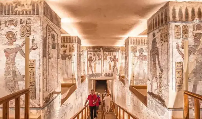 Holidays to Egypt at Christmas - Explore Cairo, Nile Cruise & Sharm El Sheikh