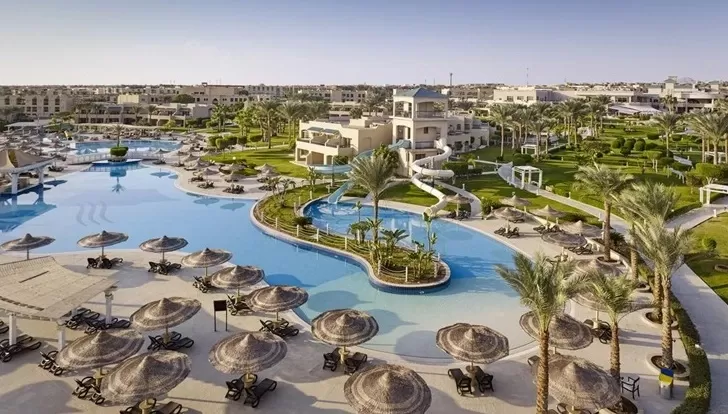 Coral Sea Holiday Resort and Aqua Park