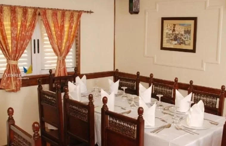 Scenic Dining at Amoura Dahabiya Nile Cruise Restaurant