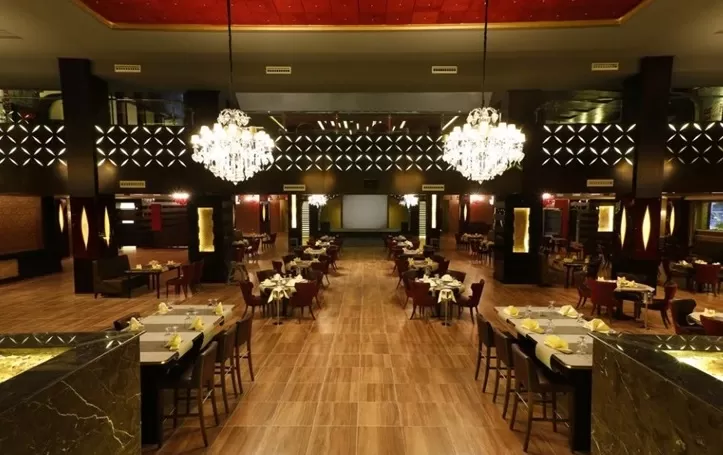 Albatros White Beach Restaurant