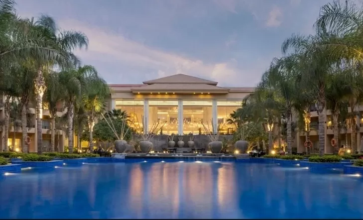Dusit Thani Lake View Cairo