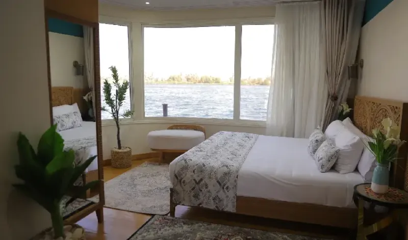 Elegant Double Cabin – Relax Aboard Dahabiya Nayera