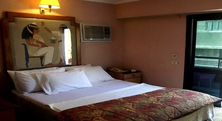 New Garden Palace Hotel Room