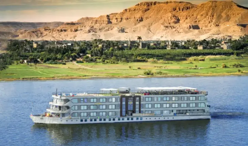 11 Days Luxury Egypt Tour - Pyramids & Nile Cruise Experience