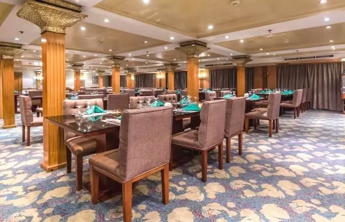 Exquisite Dining Experience at Tuya Nile Cruise Restaurant