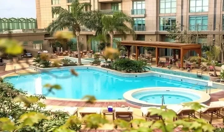 four season nile plaza Pool
