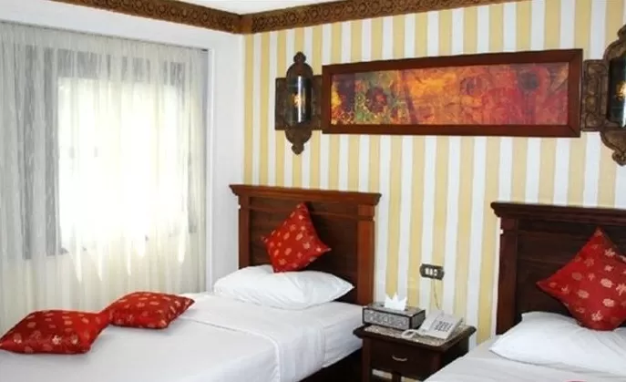 Judi Dahabiya Nile Cruise cabin