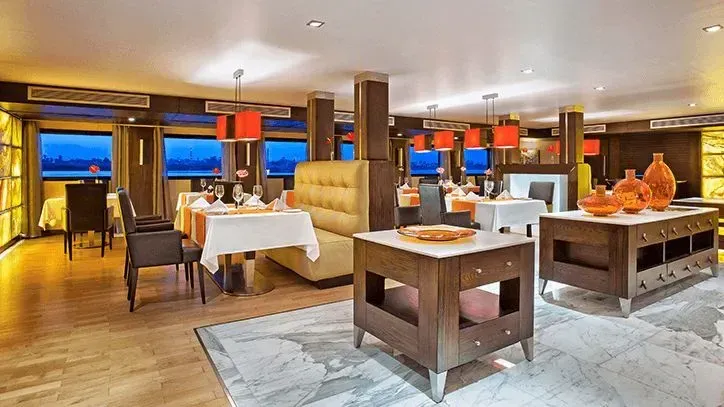 Oberoi Zahra Nile Cruise Restaurant – Fine Dining with a View of the Nile