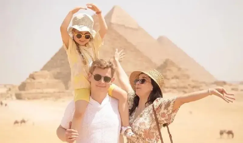 Egypt Luxury Holiday, Pyramids, Luxor and Red Sea Egypt Luxury Holiday, Pyramids, Luxor and Red Sea